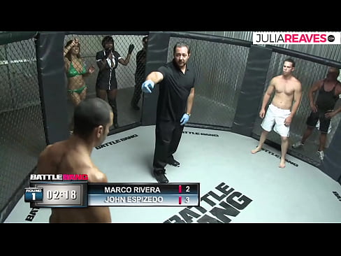 ❤️ Ultimate Fighter baise une fille à numéro juste après un combat sur le ring ❌ Porno de qualité at us ❤